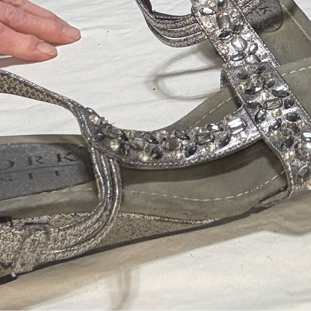 Elegant Silver Women's Sandals - Picture 7 of 7